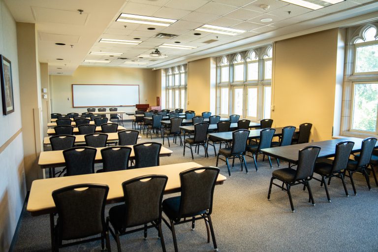 Arvarh E. Strickland Room (S203) meeting room with desks and chairs